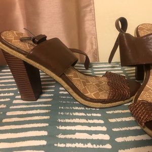 Block heel sandals